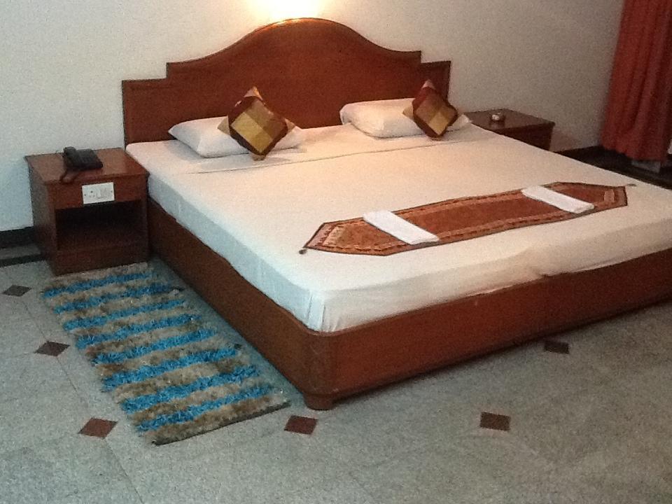 Hotel Kanishka Phg Bangalore Zimmer foto
